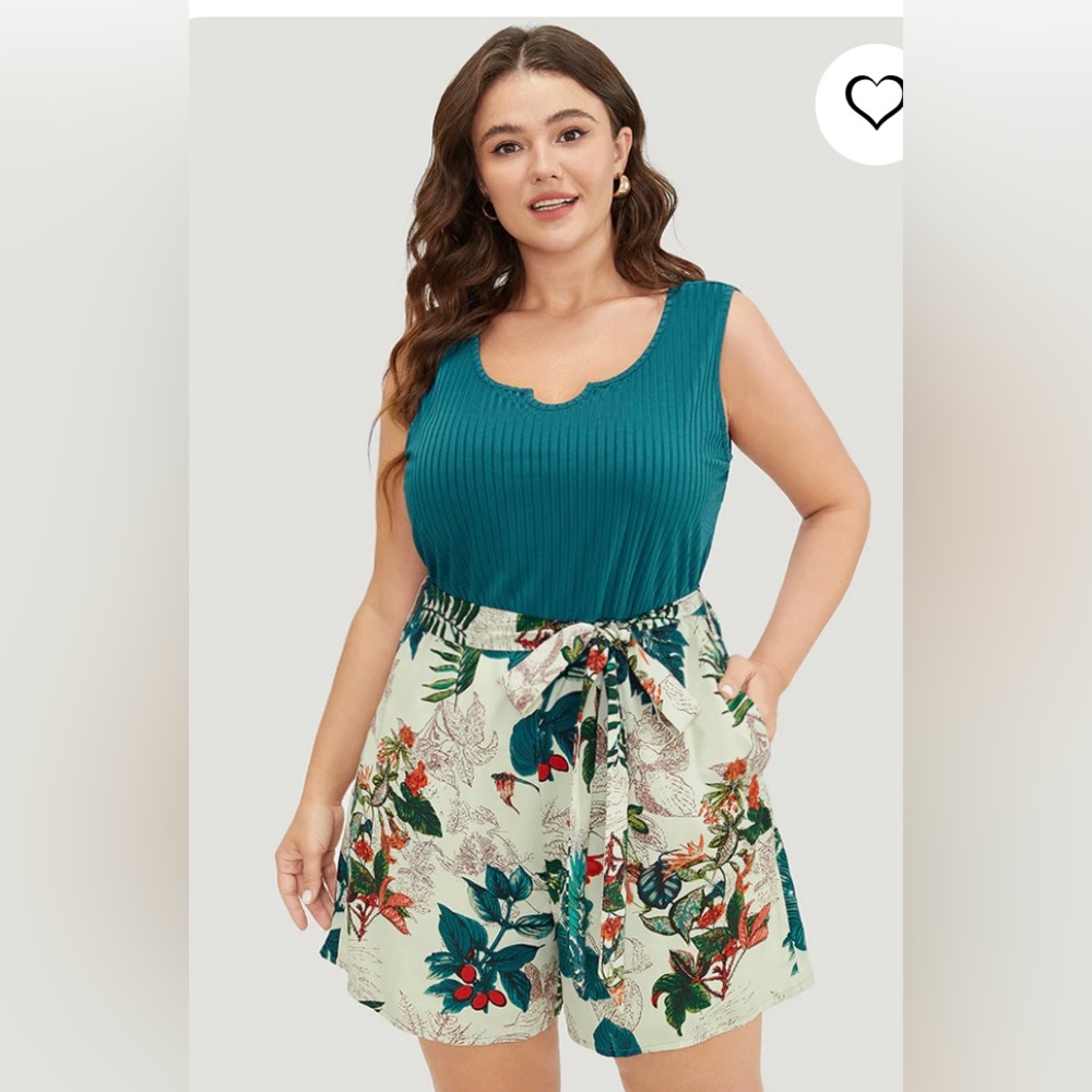 🌸.   #686.    Bloomchic top
